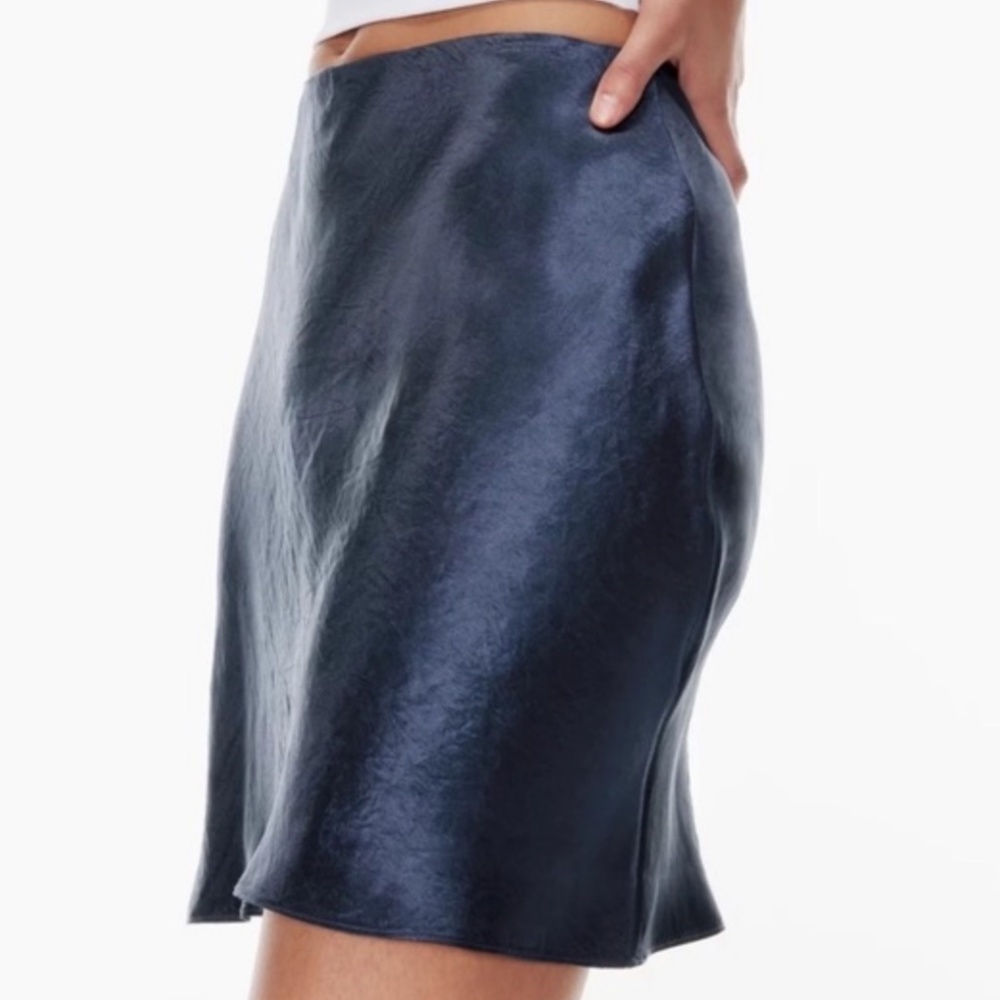 Aritzia Babaton Slip Mini Skirt Pull on Satin Luxury Silky Night blue Sz 00